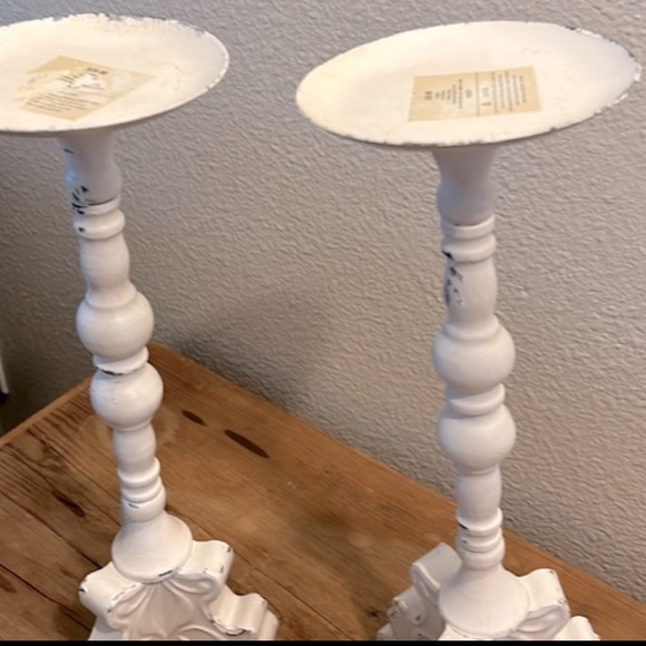 2 Large Shabby Chic Heavy Metal Candle Holders, Chippy Paint. 🕯️🕯️ - Picture 5 of 12